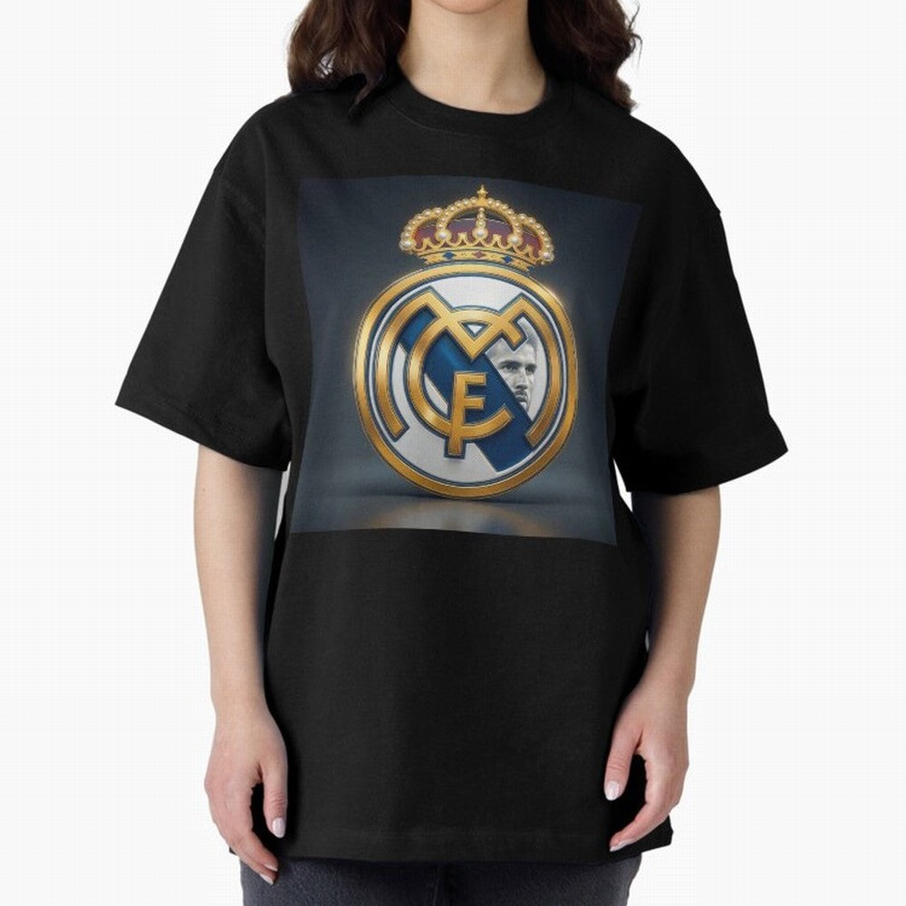 Figuras Madridistas Oversized T-Shirt Celebrate Unforgettable Nights in FIFA World Cup 2026 Group Stage Celebrating Haaland, Netherlands Energy, Football History, Final Match Energy, Crowd Noise and Once in a Lifetime Moments; Made for Collectors