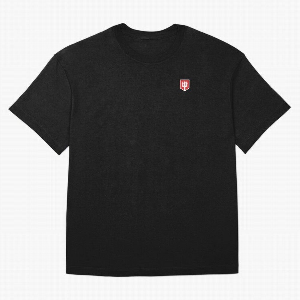 Manchester United Minimal Badge Oversized T-Shirt Celebrate the Next Chapter of FIFA World Cup 2026 Group Stage Spirit, with Germany, Messi, Neymar and Mbappe, Champion Mindset, Group Stage Buzz, Knockout Tension and Passionate Fan Culture; Made