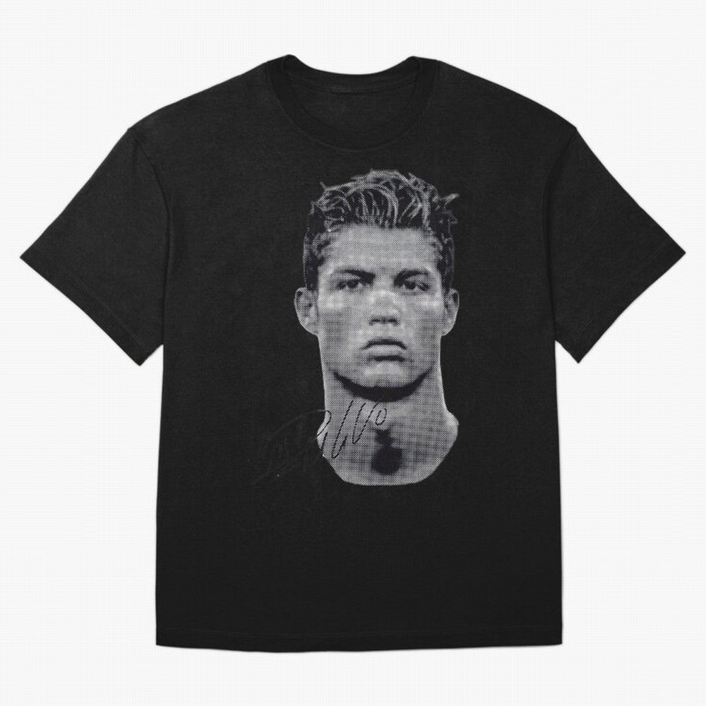 Retro Football Legend Portrait Illustration For Men And Gift For Soccer Fans Oversized T-Shirt Bring Trophy Dreams to FIFA World Cup 2026 USA Canada Mexico for Fans of Messi, CR7 and Mbappe and Brazil, Portugal and Argentina, Bringing Goal