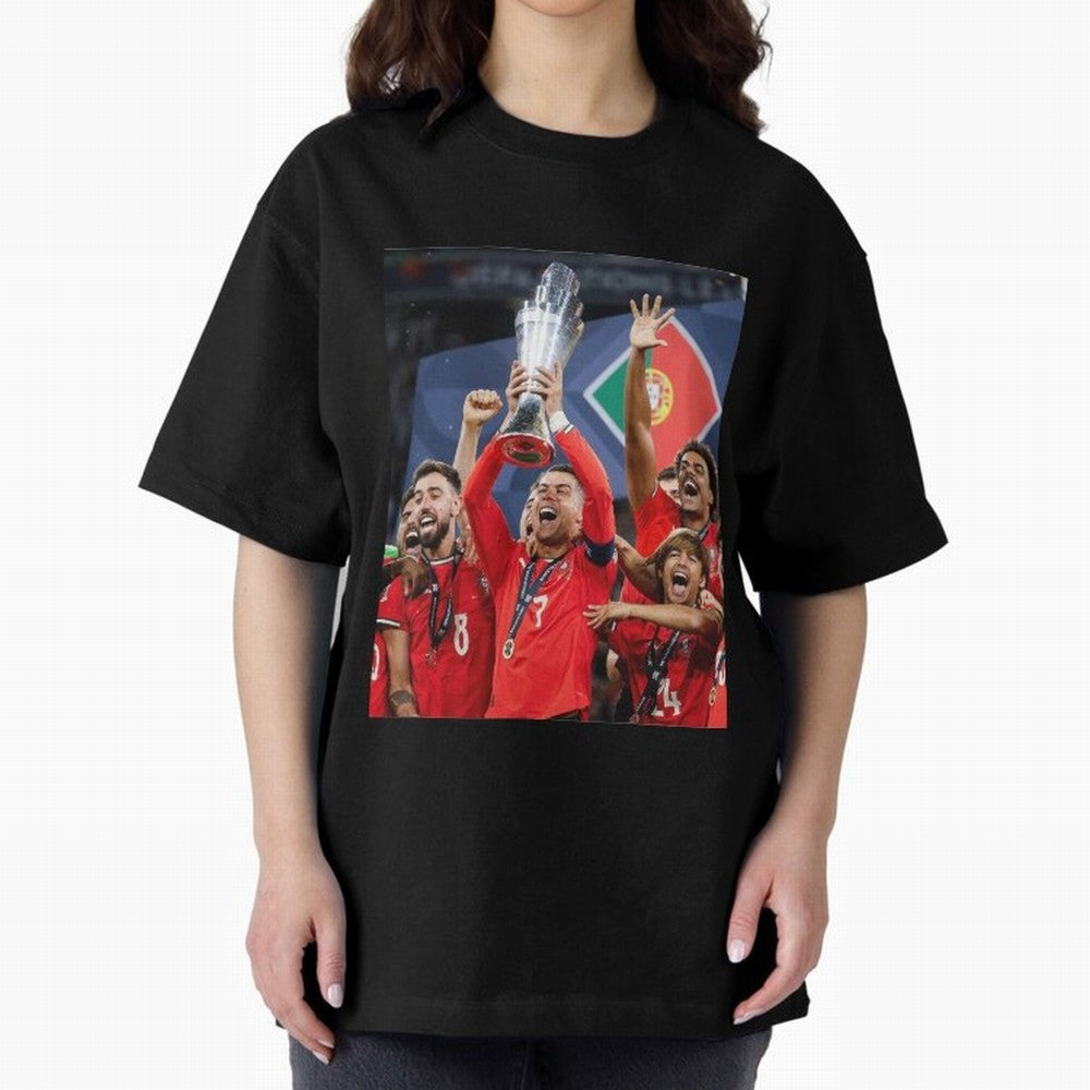 Portugal Football Team | 2025 Champions | Illustration Drawing Oversized T-Shirt Get Ready for Global Football Passion for FIFA World Cup 2026, Highlighting Cristiano Ronaldo, Haaland and CR7, England, Vintage Soccer Flavor, Modern Football Stars,