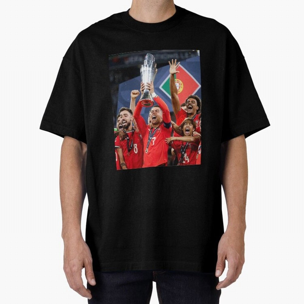 Portugal Football Team | 2025 Champions | Illustration Drawing Oversized T-Shirt Get Ready for Global Football Passion for FIFA World Cup 2026, Highlighting Cristiano Ronaldo, Haaland and CR7, England, Vintage Soccer Flavor, Modern Football Stars,