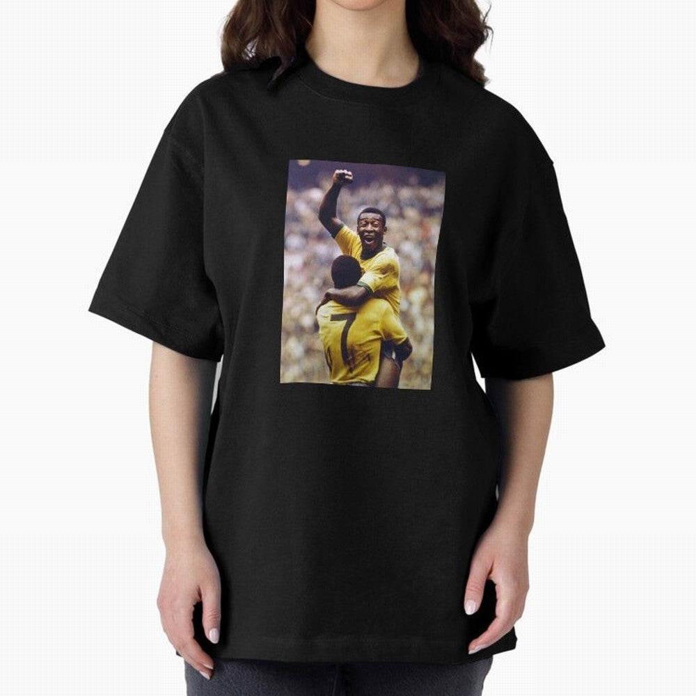 Pel¨¦'s Brilliance: Vintage 1970 World Cup Hero Print Oversized T-Shirt Honor Football Greatness during FIFA World Cup 2026 Spirit, Built around Argentina, Mbappe and Neymar, Football Festival Excitement, Trophy Ambitions, Country Rivalries and