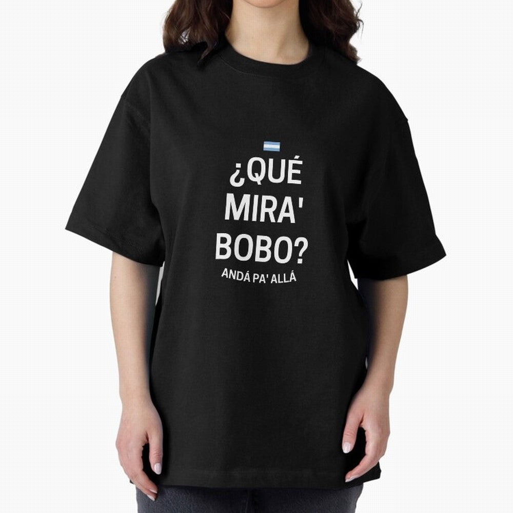 Que mira bobo Essential T-Shirt Celebrate the Magic of FIFA World Cup 2026 Group Stage for Fans of Haaland and Mbappe and England and Germany, Bringing Football Festival Excitement, Trophy Ambitions, Country Rivalries and Star Player Buzz; Made for